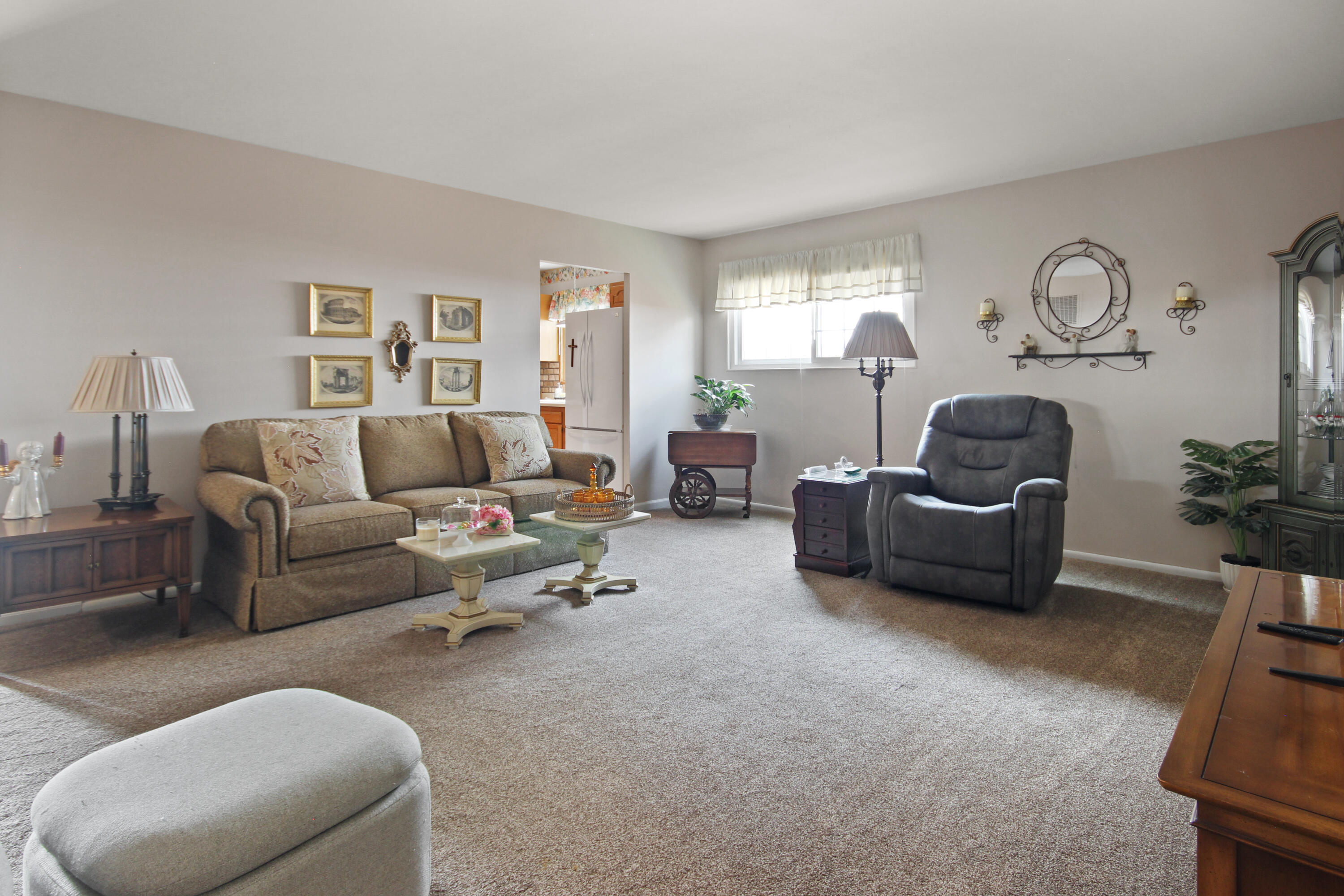 1015 North Rensselaer Street Griffith, IN 46319 - Photo 8 of 17 3000x2000