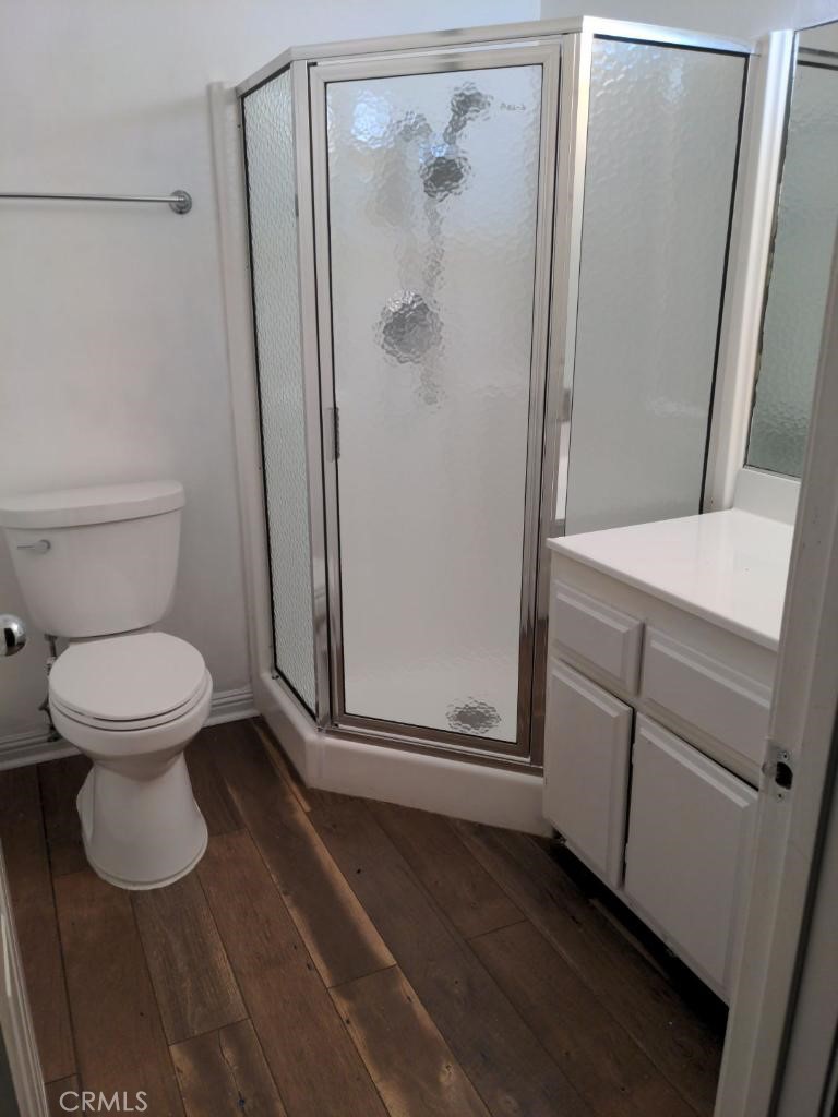 212 Rochester Avenue Huntington Beach, CA 92648 - Photo 7 of 10 ensuite bathroom 1