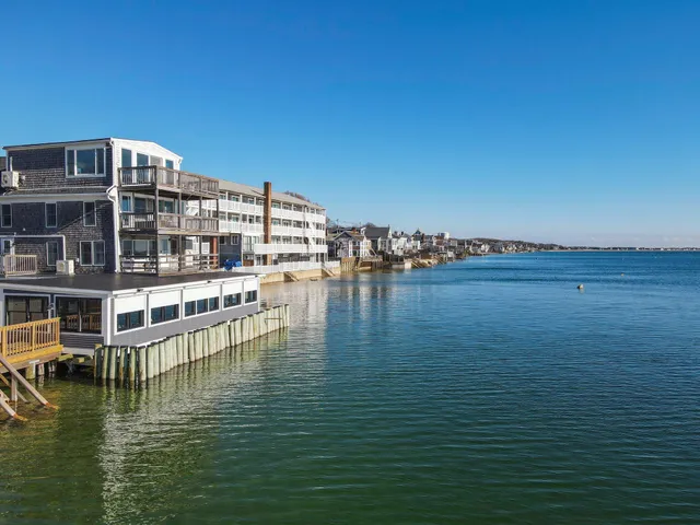 $2,275,000 | 539 Commercial Street, Unit 1, Provincetown, MA 02657