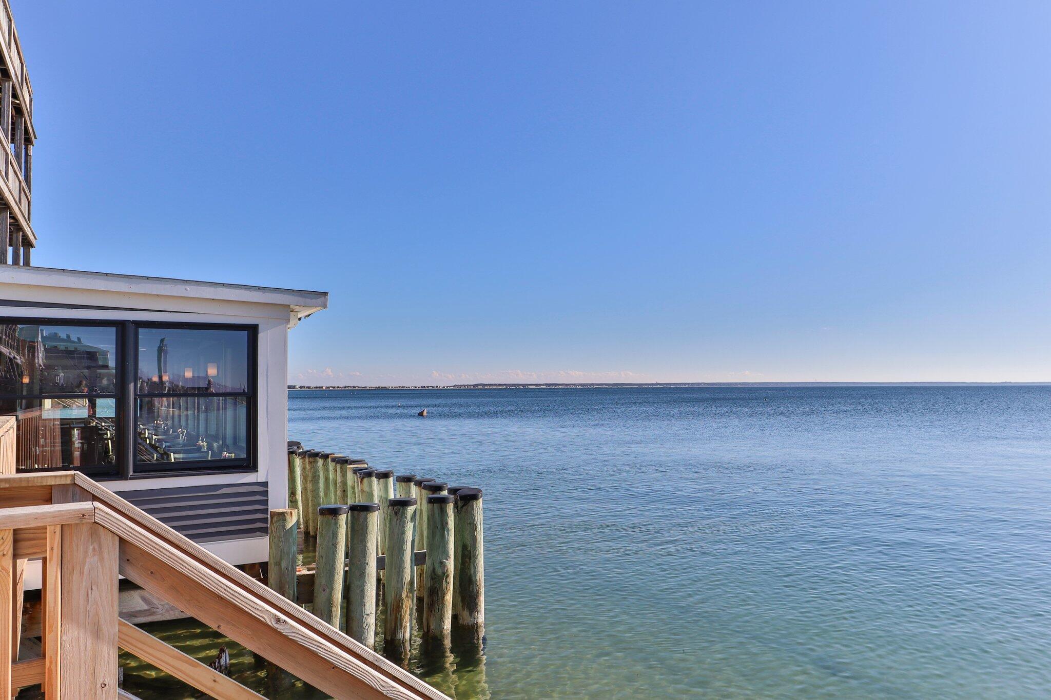 539 Commercial Street, Unit 1 Provincetown, MA 02657 - Photo 5 of 21 photo_online_005