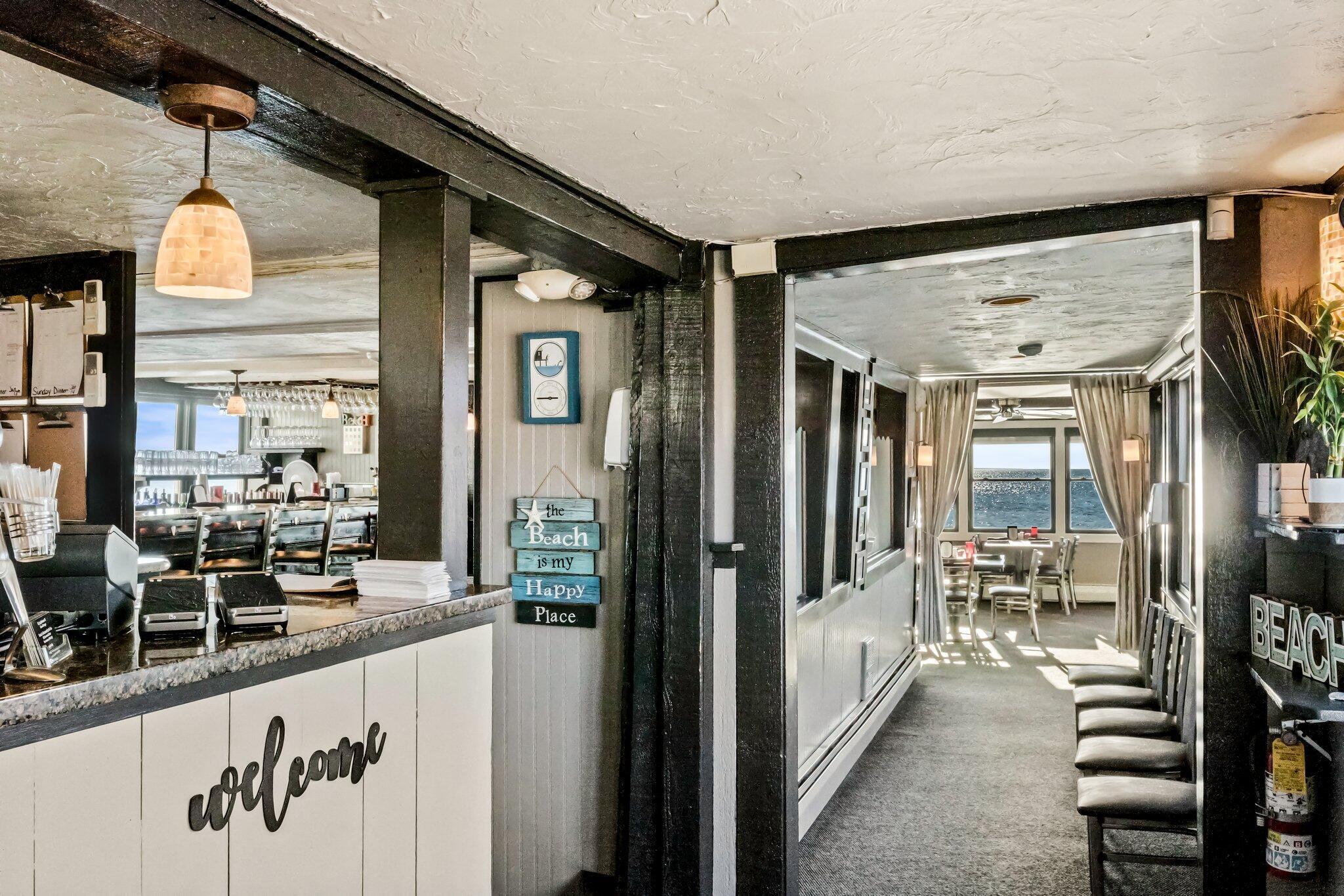 539 Commercial Street, Unit 1 Provincetown, MA 02657 - Photo 8 of 21 photo_online_008