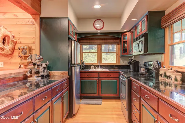 $719,000 | 39 Cedar Lane, Lake George, NY 12845