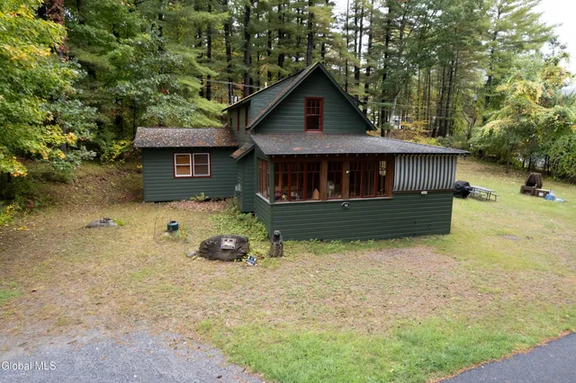 $719,000 | 39 Cedar Lane, Lake George, NY 12845