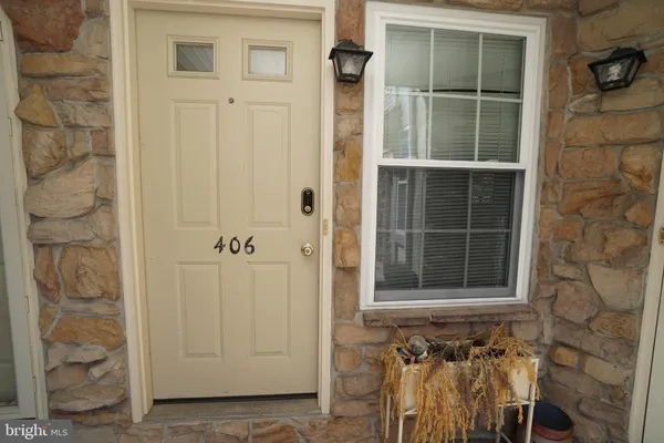 $2,100 | 406 Bedford Court, Quakertown, PA 18951