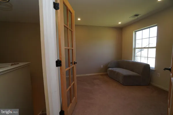 $2,100 | 406 Bedford Court, Quakertown, PA 18951