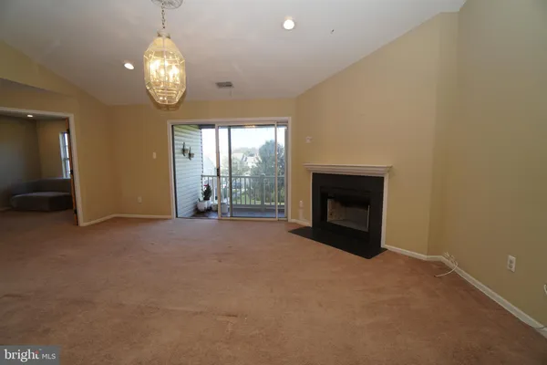 $2,100 | 406 Bedford Court, Quakertown, PA 18951