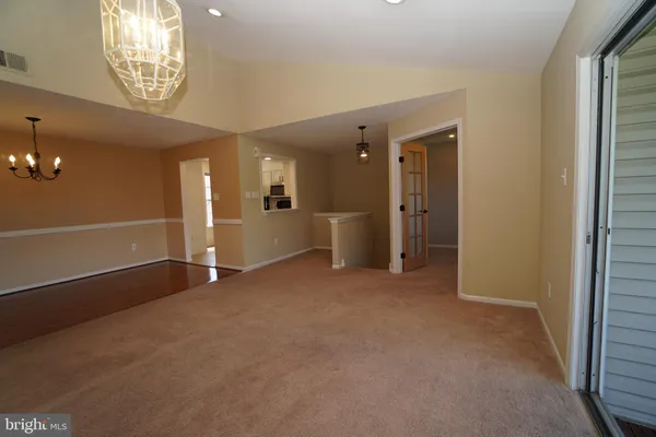 $2,100 | 406 Bedford Court, Quakertown, PA 18951