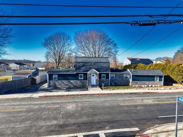 $399,999 | 2106 Meridian Street, Fall River, MA 02720