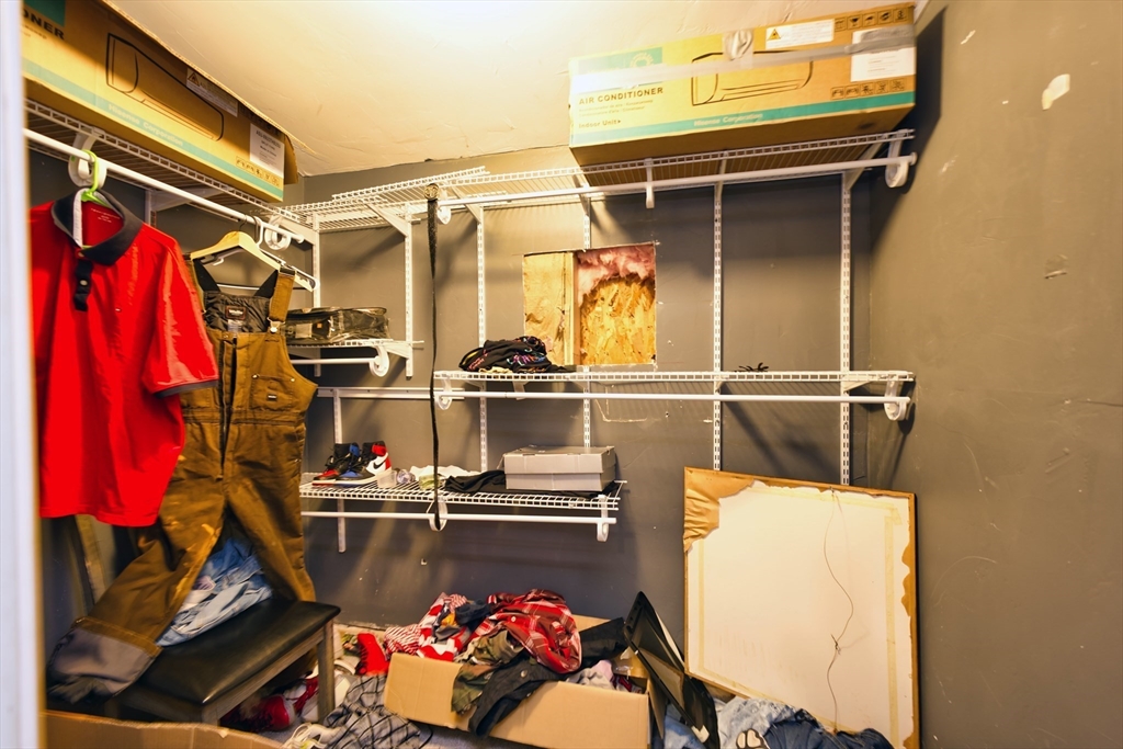 2106 Meridian Street Fall River, MA 02720 - Photo 16 of 22