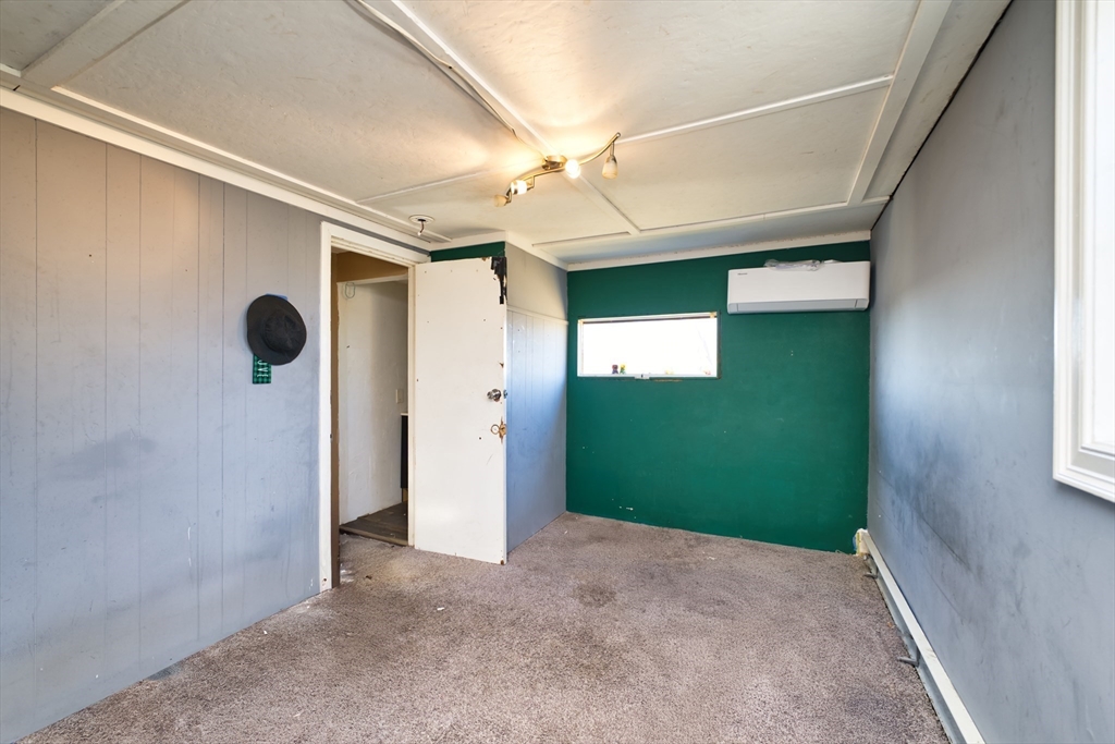 2106 Meridian Street Fall River, MA 02720 - Photo 17 of 22