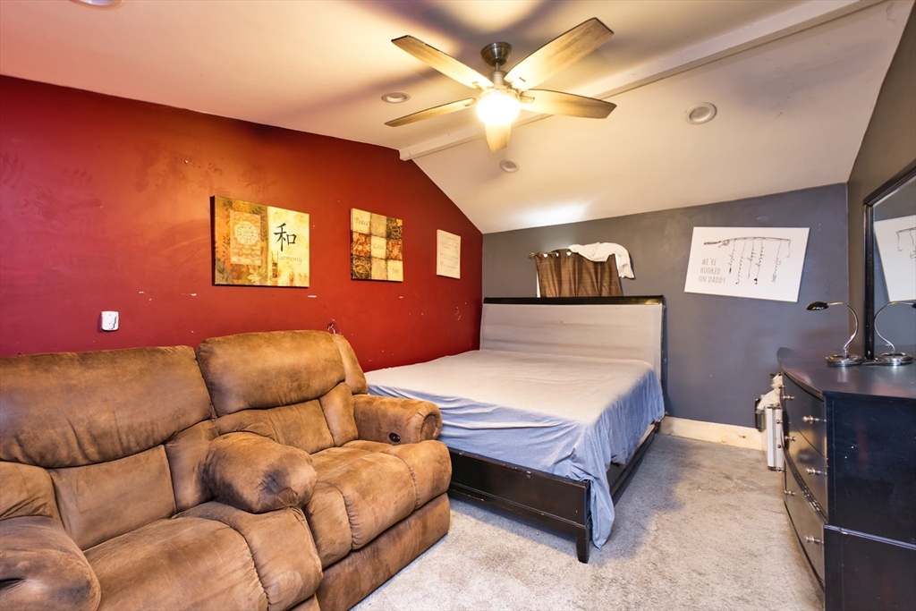 2106 Meridian Street Fall River, MA 02720 - Photo 20 of 22