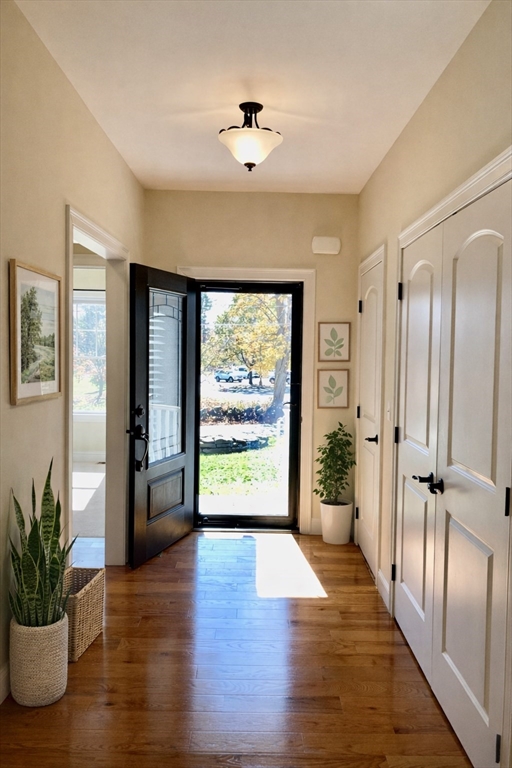 28 Spring Street Petersham, MA 01366 - Photo 3 of 14