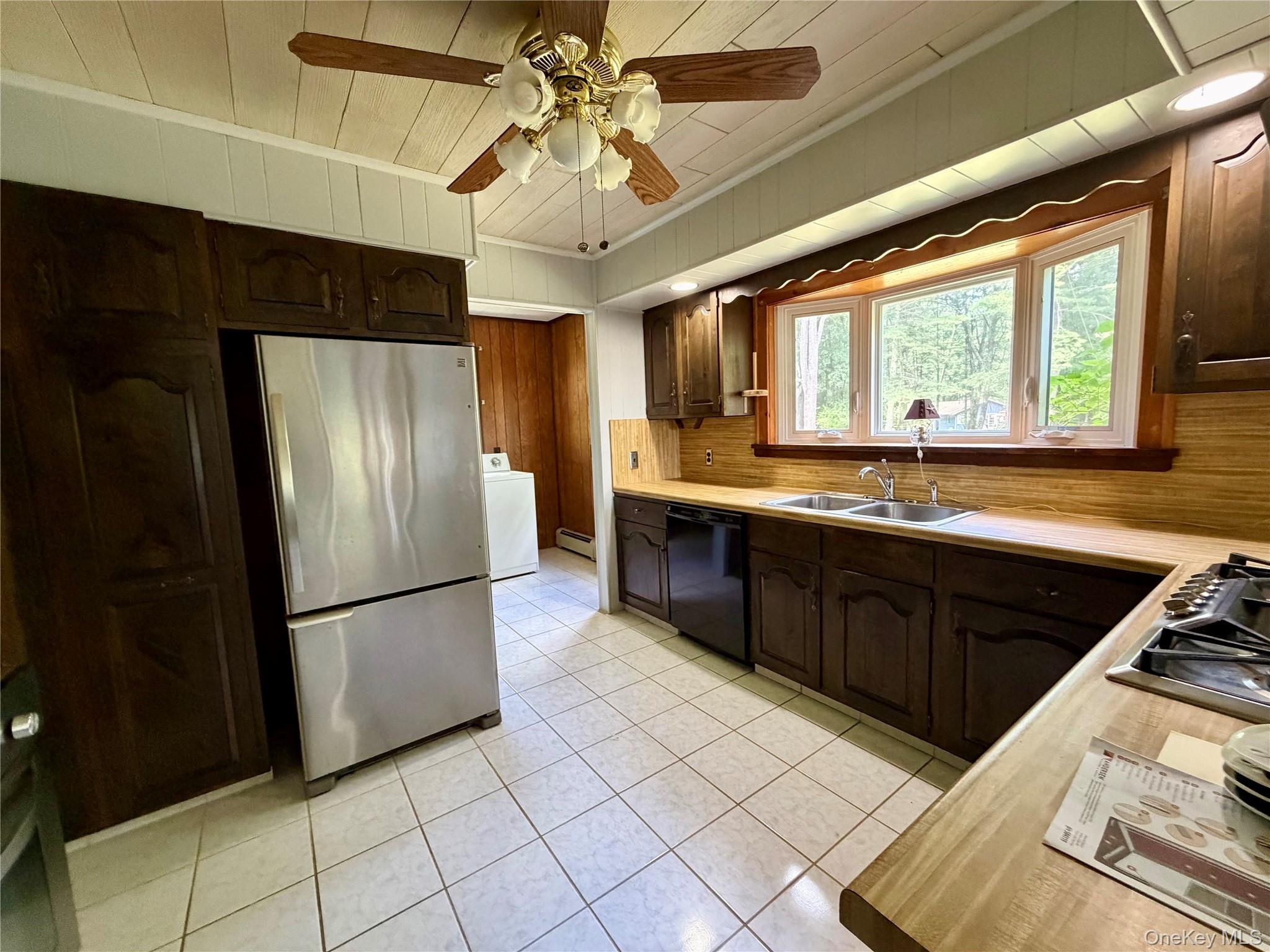 249 David Rhodes Road Cuddebackville, NY 12729 - Photo 13 of 32