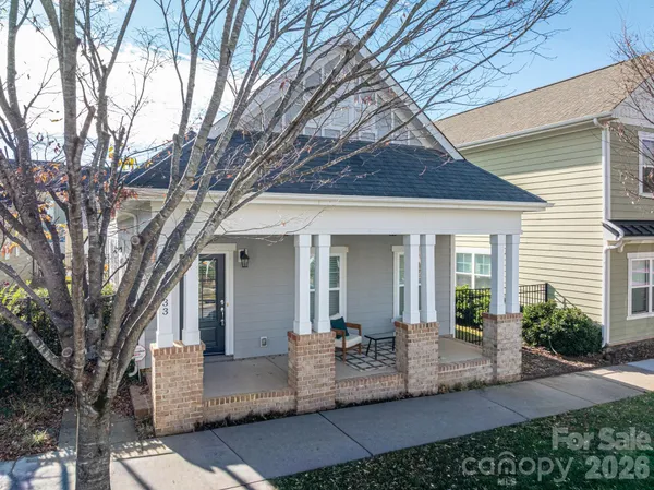 a view of house with a outdoor space
