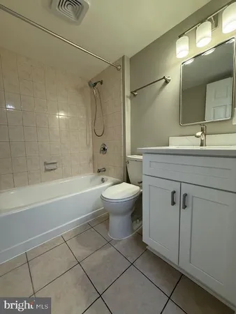 $1,650 | 125 Southwest Clubhouse Drive Southwest, Unit 4, Leesburg, VA 20175