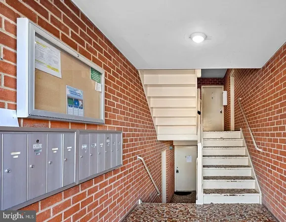 $1,650 | 125 Southwest Clubhouse Drive Southwest, Unit 4, Leesburg, VA 20175