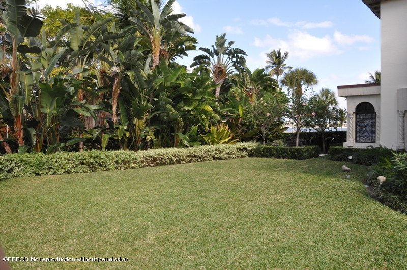 196 Valencia Road West Palm Beach, FL 33401 - Photo 24 of 25 Yard