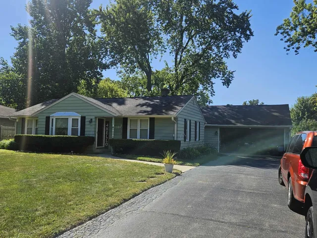 $2,300 | 10389 West Crissy Avenue, Beach Park, IL 60099