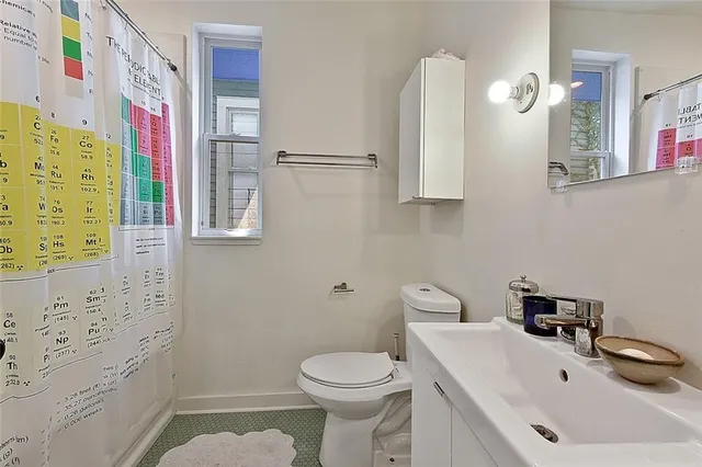 $2,400 | 7317 Freret Street, New Orleans, LA 70118