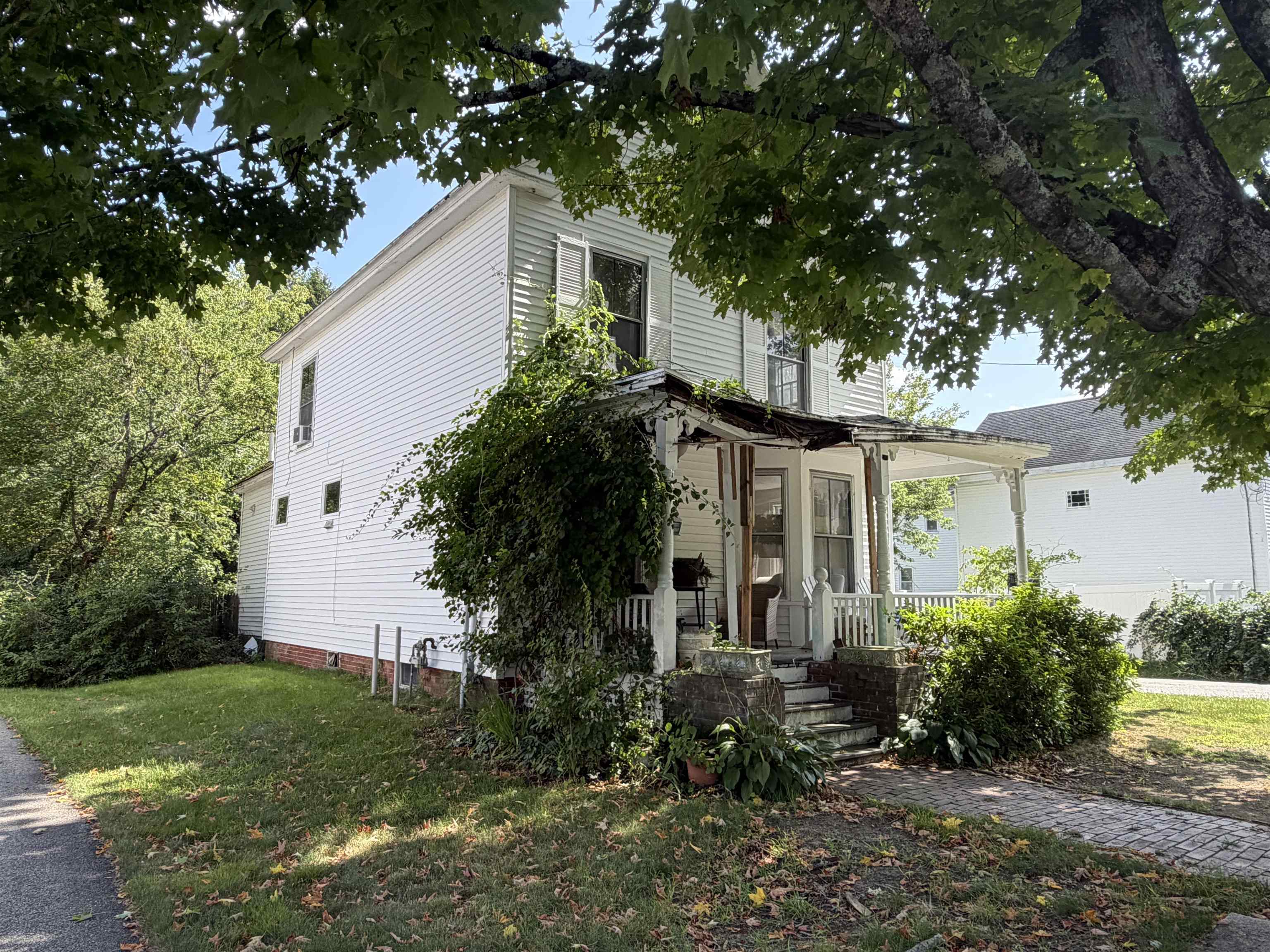 20 Carroll Street Exeter, NH 03833 - Photo 2 of 28 Gallery Image 2