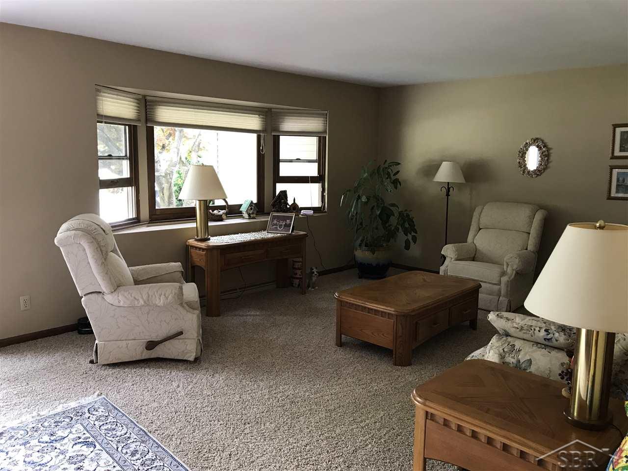 220 Frank Road Frankenmuth, MI 48734 - Photo 2 of 23 31327410-1.JPG