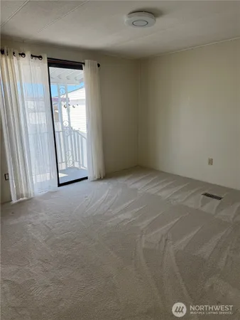 $77,950 | 1415 84th Street Southeast, Unit 117, Everett, WA 98208