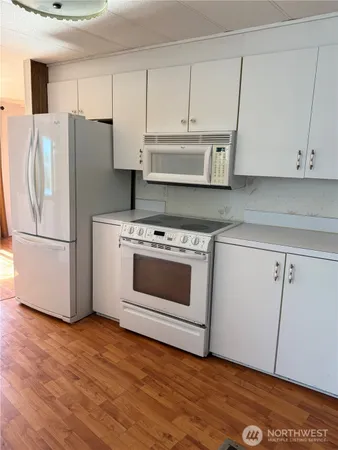 $77,950 | 1415 84th Street Southeast, Unit 117, Everett, WA 98208