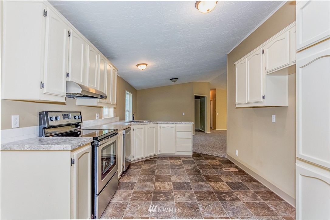 137 Beauvais Road Kelso, WA 98626 - Photo 11 of 25