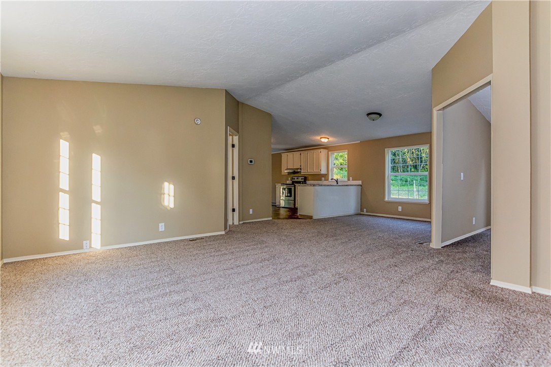 137 Beauvais Road Kelso, WA 98626 - Photo 6 of 25