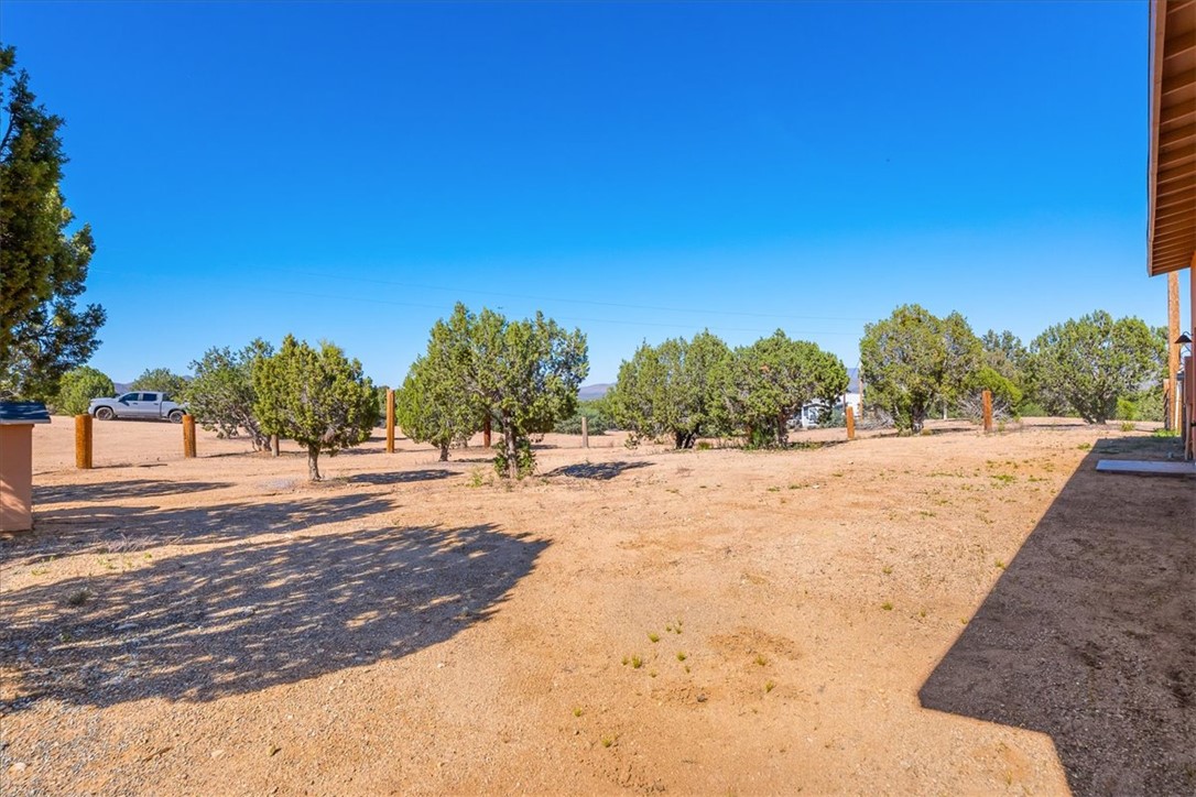 10374 East Happy Trails Road Kingman, AZ 86401 - Photo 45 of 68 Yard
