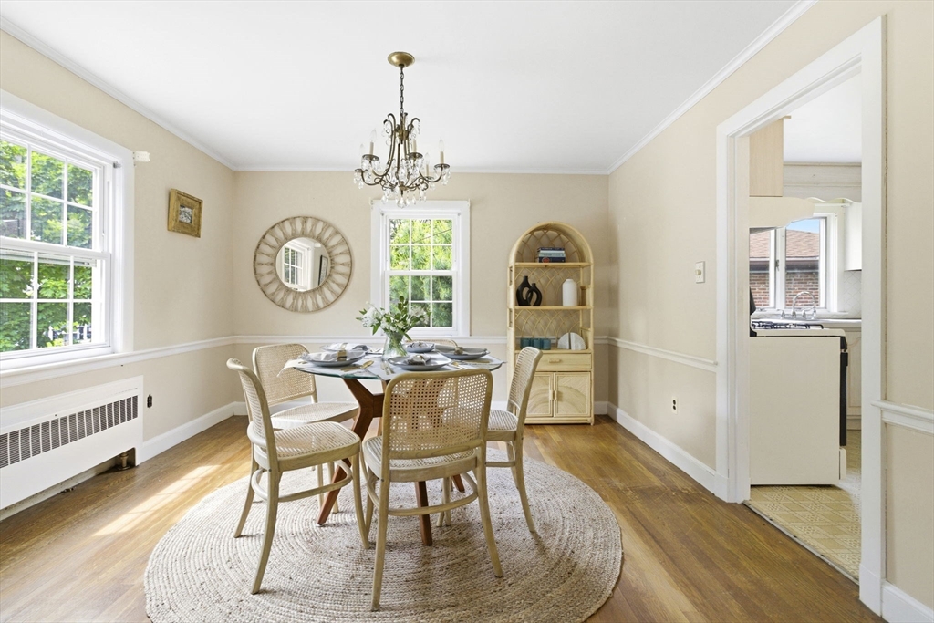 231 Moss Hill Road Boston, MA 02130 - Photo 8 of 34
