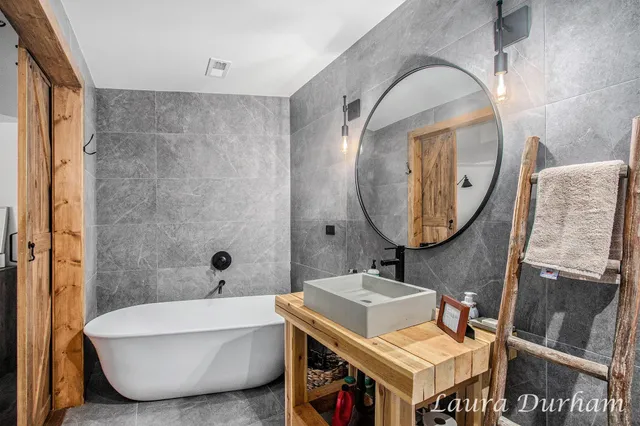 $985,000 | 6480 Island Lake Road, Holland, MI 49423