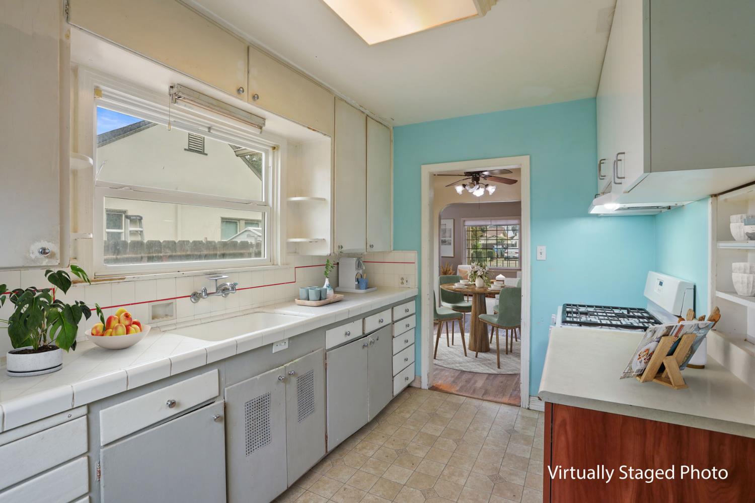 1975 Highland Drive Merced, CA 95340 - Photo 11 of 32 https://www.dropbox.com/scl/fo/vjy8qer7nbdq6iz0ot9r7/AGnDOuo3vMO_kban3fxdbE8?rlkey=20hi1aa3r9yq4hr2n305f30va&dl=0