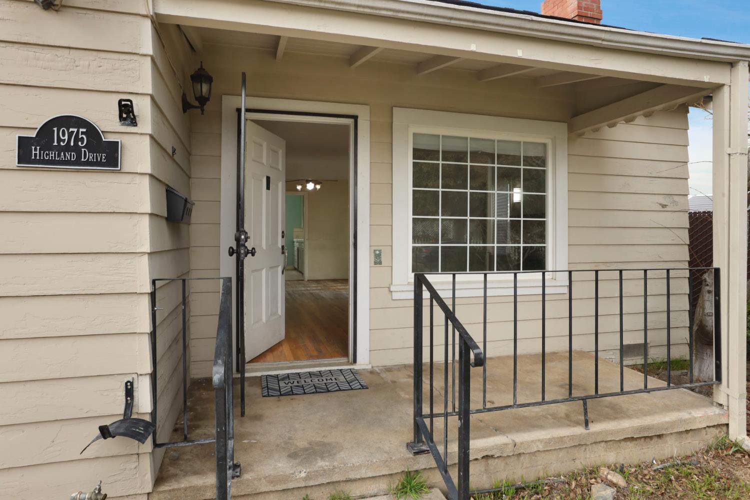 1975 Highland Drive Merced, CA 95340 - Photo 2 of 32