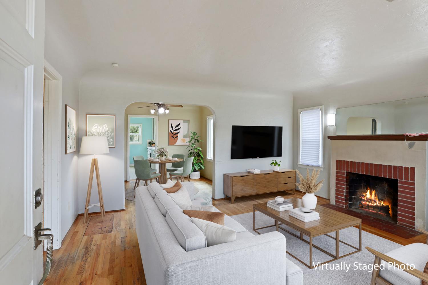 1975 Highland Drive Merced, CA 95340 - Photo 3 of 32 https://www.dropbox.com/scl/fo/vjy8qer7nbdq6iz0ot9r7/AGnDOuo3vMO_kban3fxdbE8?rlkey=20hi1aa3r9yq4hr2n305f30va&dl=0