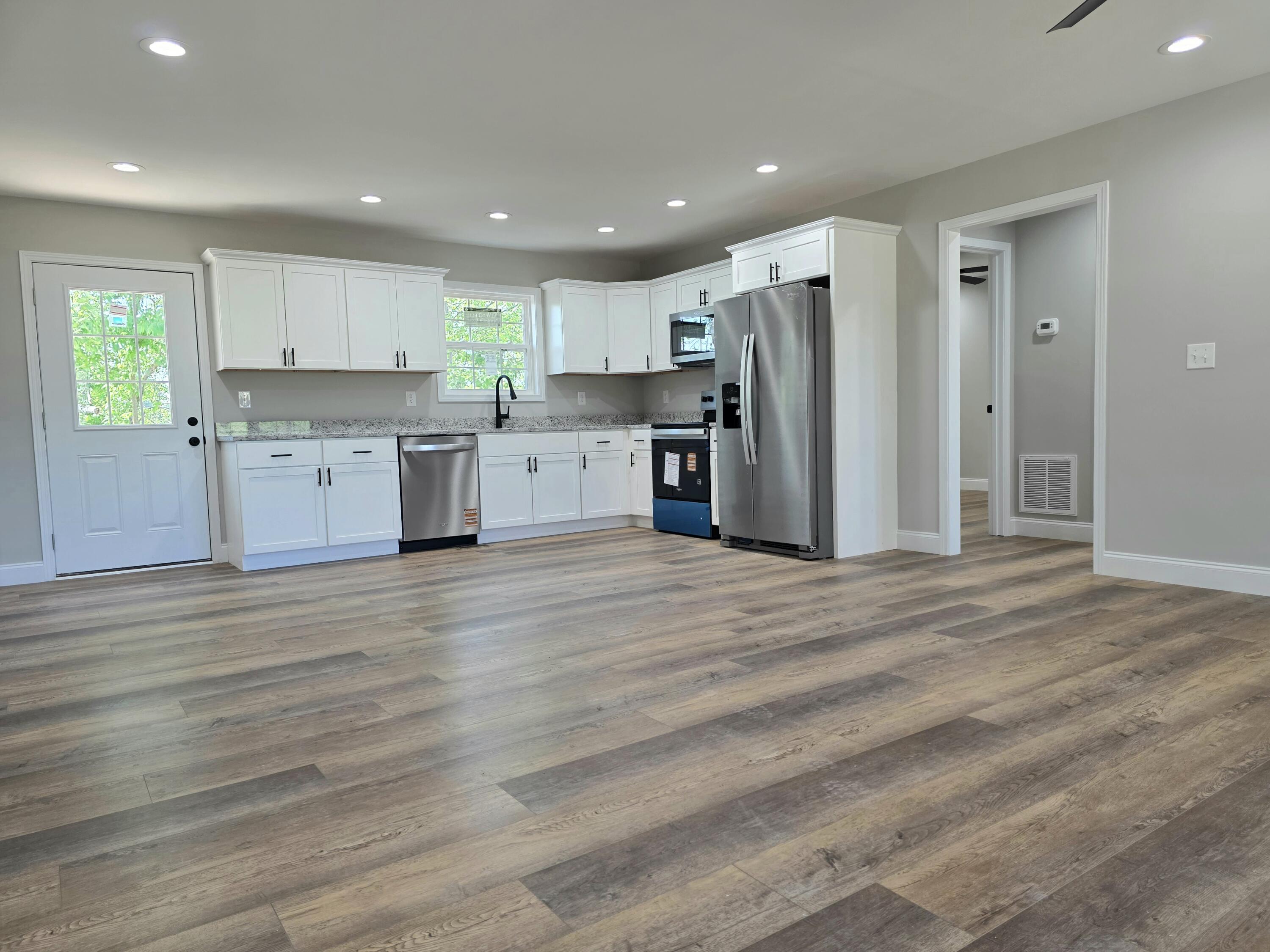 315 Hawk Creek Road London, KY 40741 - Photo 8 of 33 20260430_113717