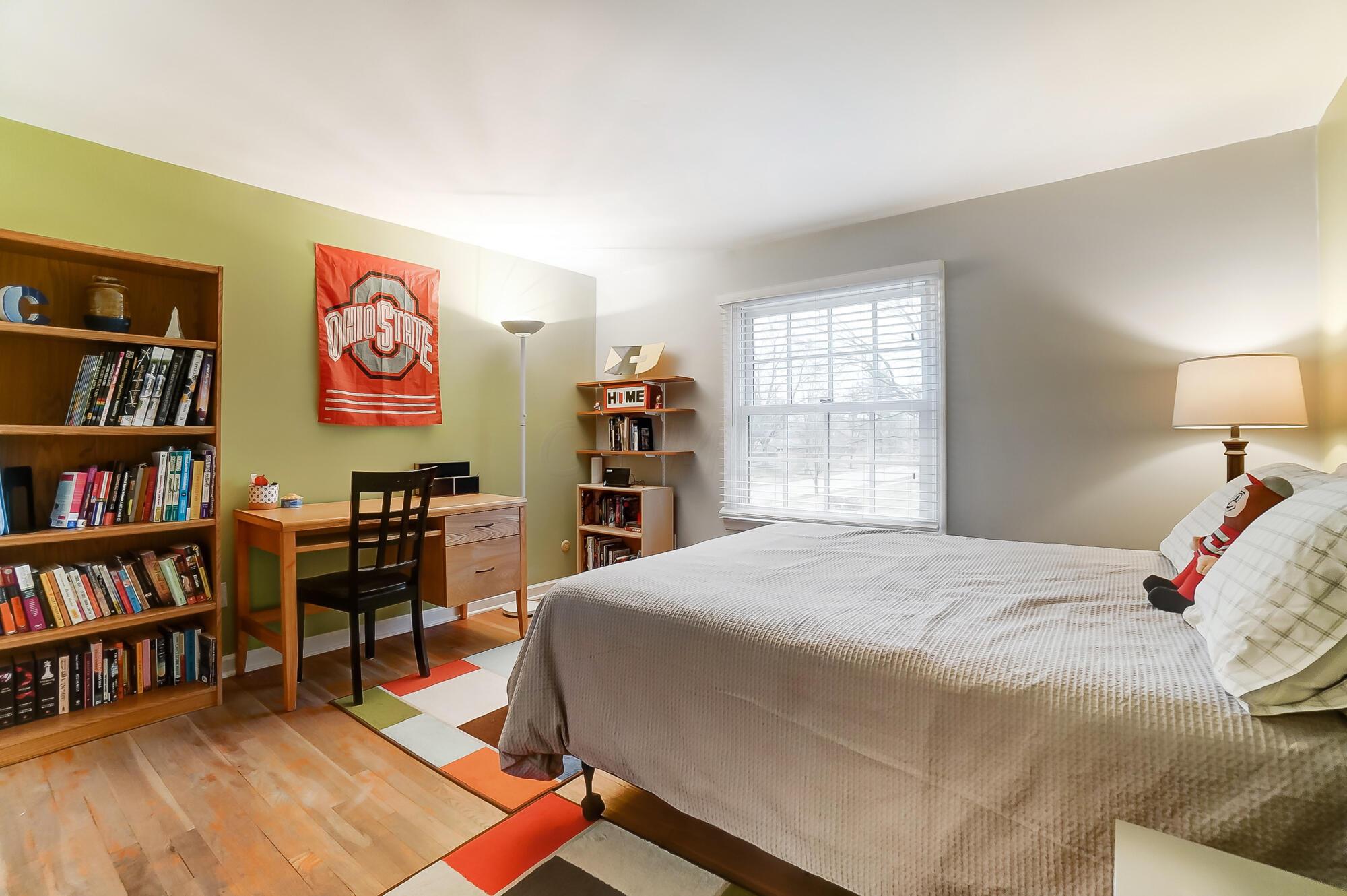 1200 Windham Road Columbus, OH 43220 - Photo 53 of 84 055