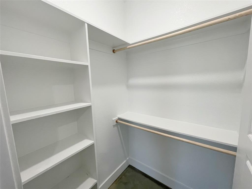 1215 Oak Drive, Unit 105 Denison, TX 75020 - Photo 15 of 17 a close view of closet