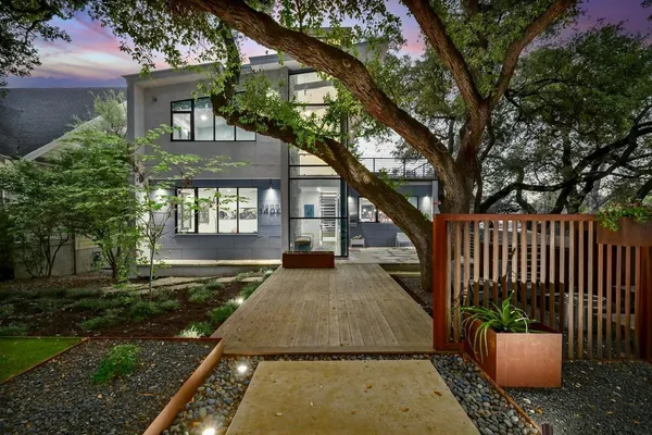 $2,895,000 | 1402 Alta Vista Avenue, Austin, TX 78704