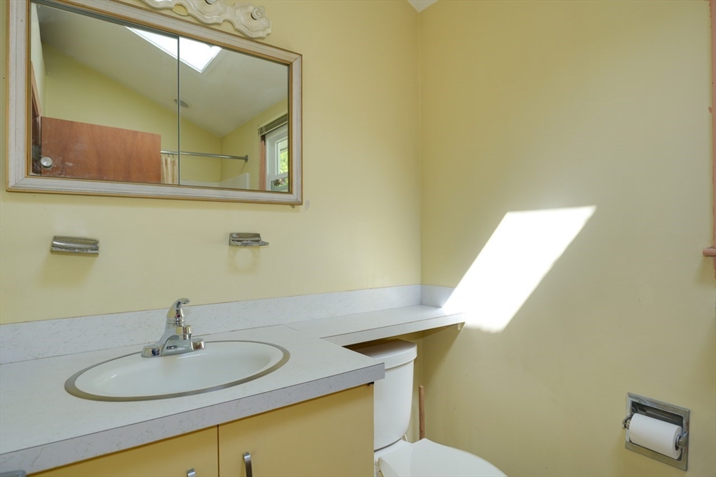 1 Dorothy Road Burlington, MA 01803 - Photo 28 of 35 Gallery Image 28