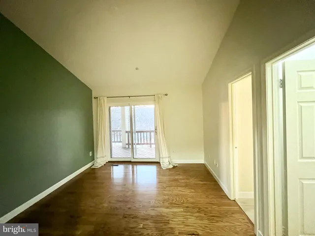 a view of livingroom with hardwood