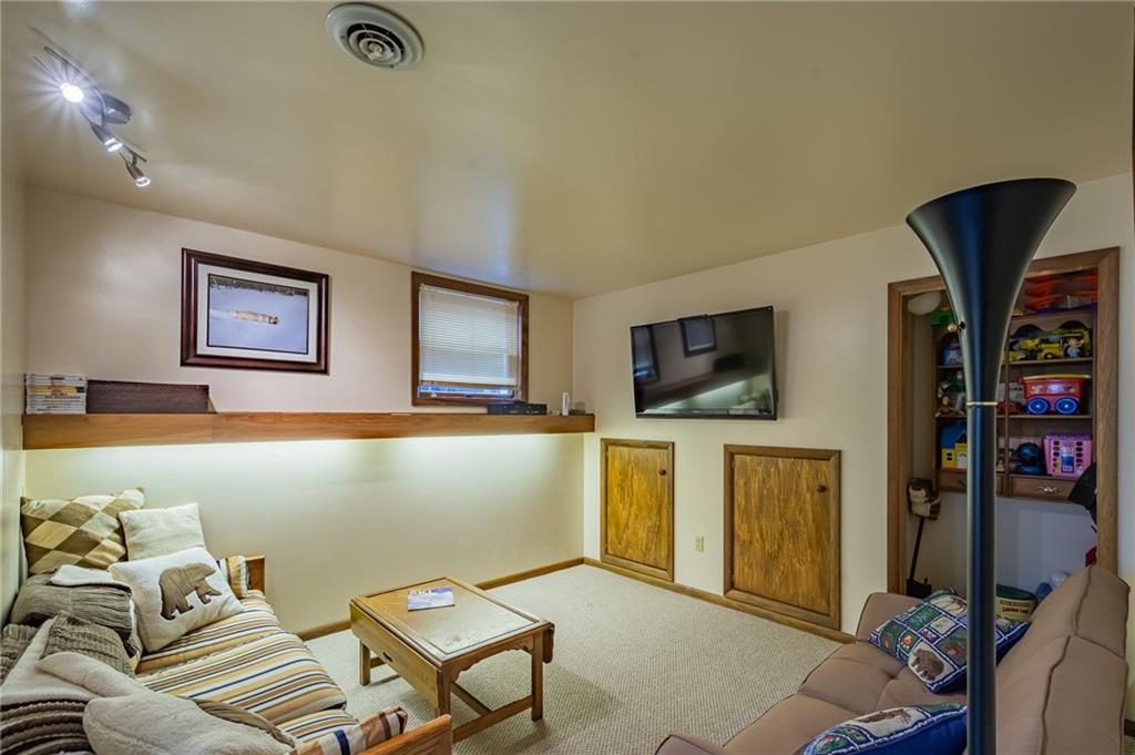 207 Ridgeview Drive Hidden Valley, PA 15502 - Photo 14 of 25 Gallery Image 14