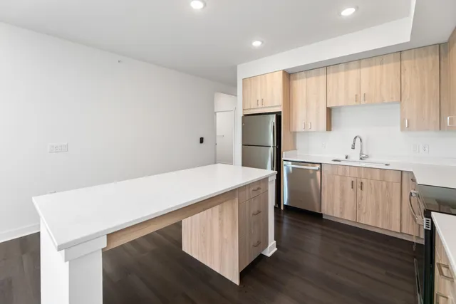 $2,050 | 8852 South Jackjay Drive, Unit 501, Oak Creek, WI 53154