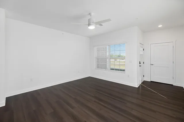 $2,050 | 8852 South Jackjay Drive, Unit 501, Oak Creek, WI 53154