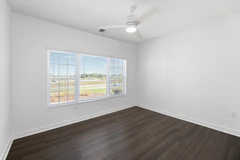 $2,050 | 8852 South Jackjay Drive, Unit 501, Oak Creek, WI 53154