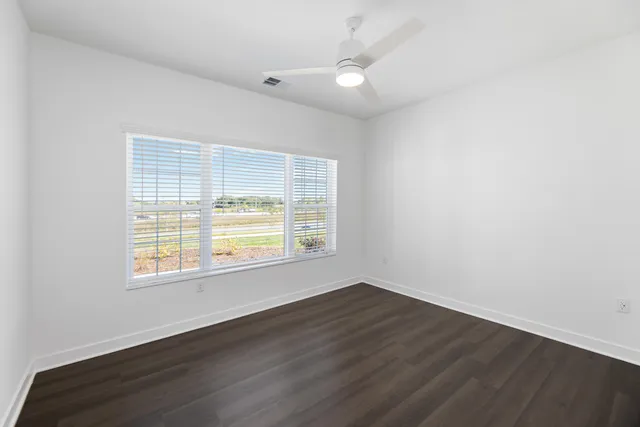 $2,050 | 8852 South Jackjay Drive, Unit 501, Oak Creek, WI 53154