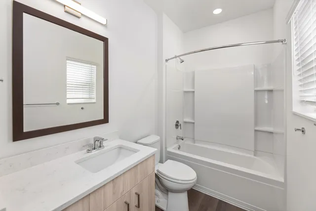 $2,050 | 8852 South Jackjay Drive, Unit 501, Oak Creek, WI 53154