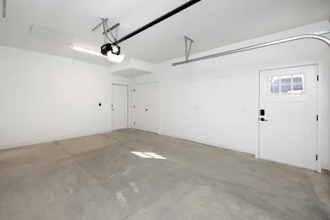 $2,050 | 8852 South Jackjay Drive, Unit 501, Oak Creek, WI 53154