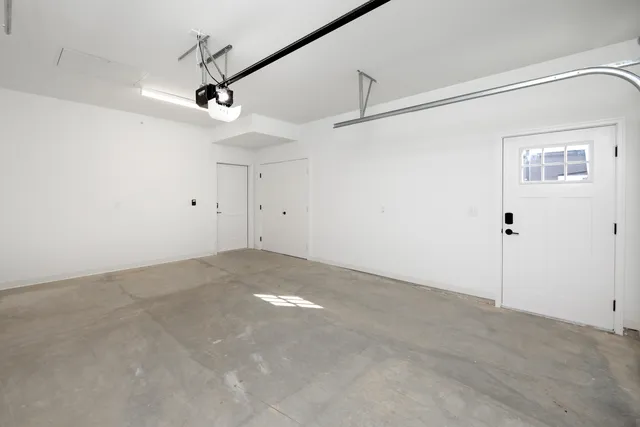 $2,050 | 8852 South Jackjay Drive, Unit 501, Oak Creek, WI 53154