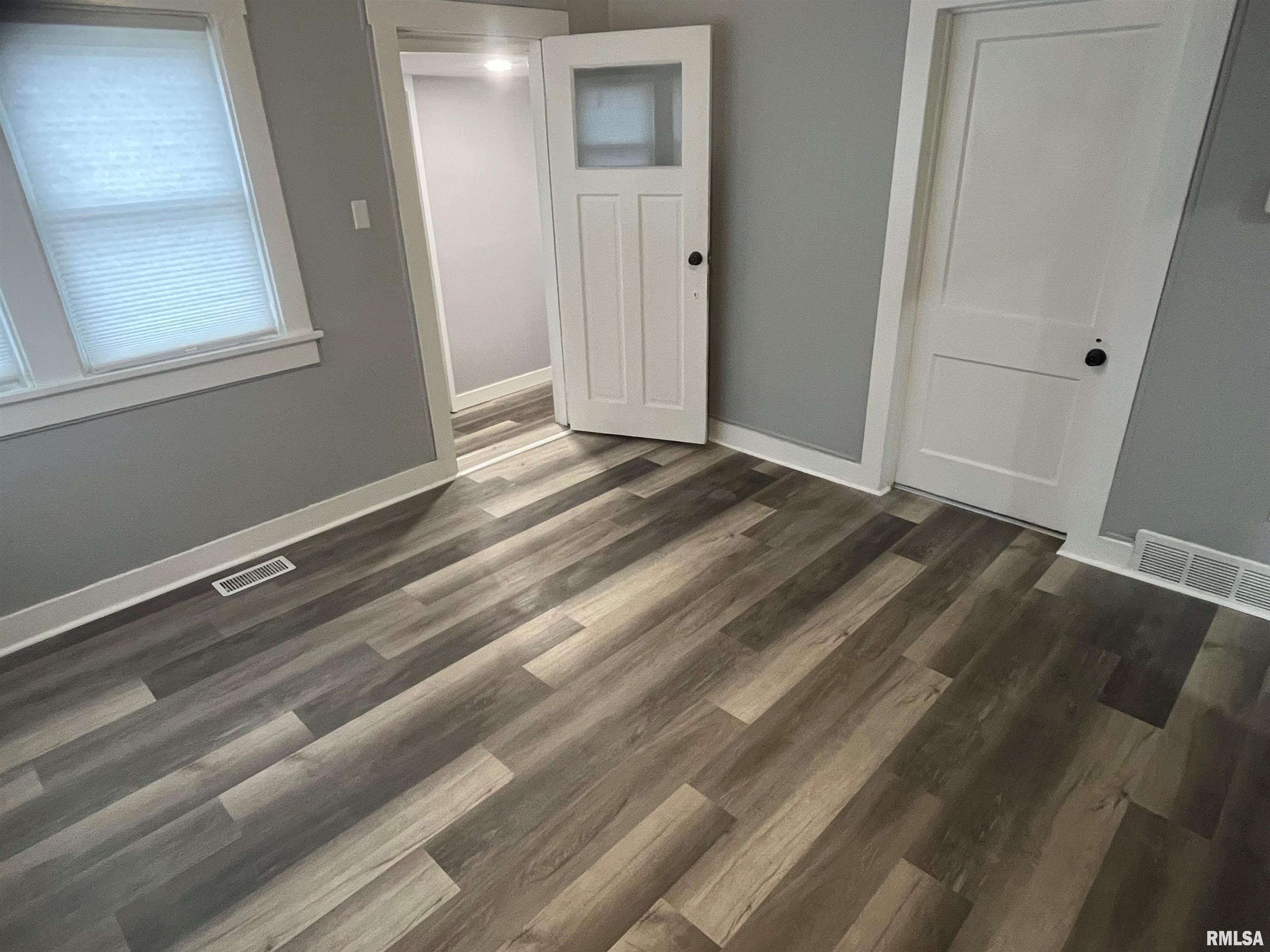 130 South Wheeler Avenue Springfield, IL 62703 - Photo 6 of 9 Gallery Image 6